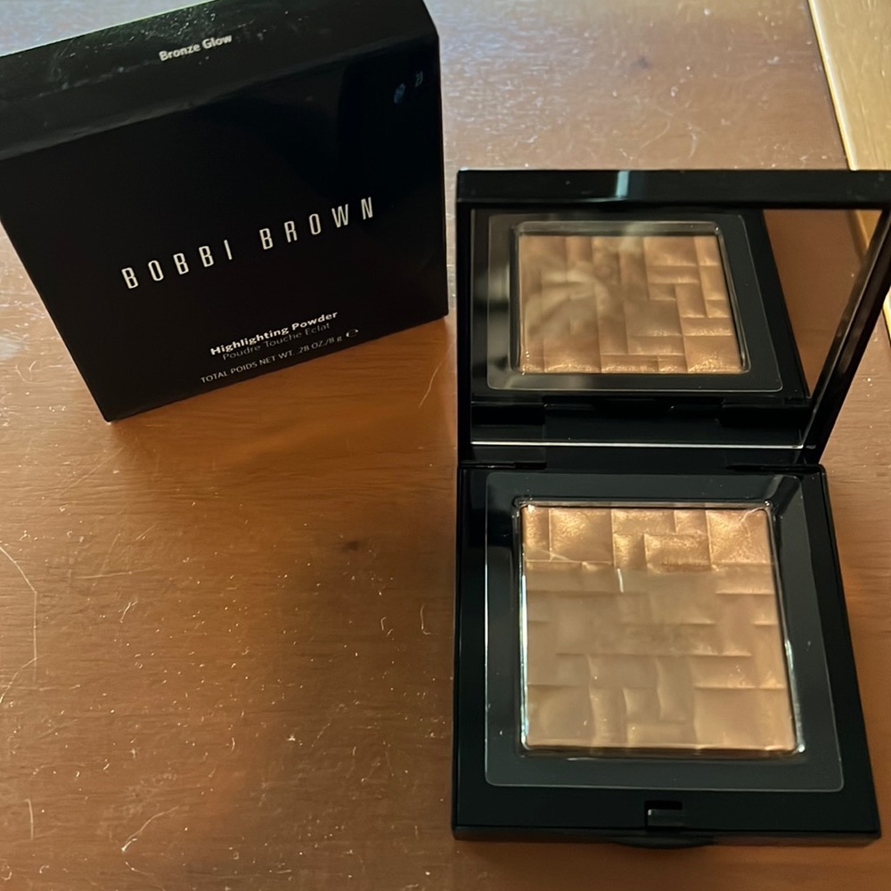 Bobbi Brown Bronze Glow Highlighting Powder